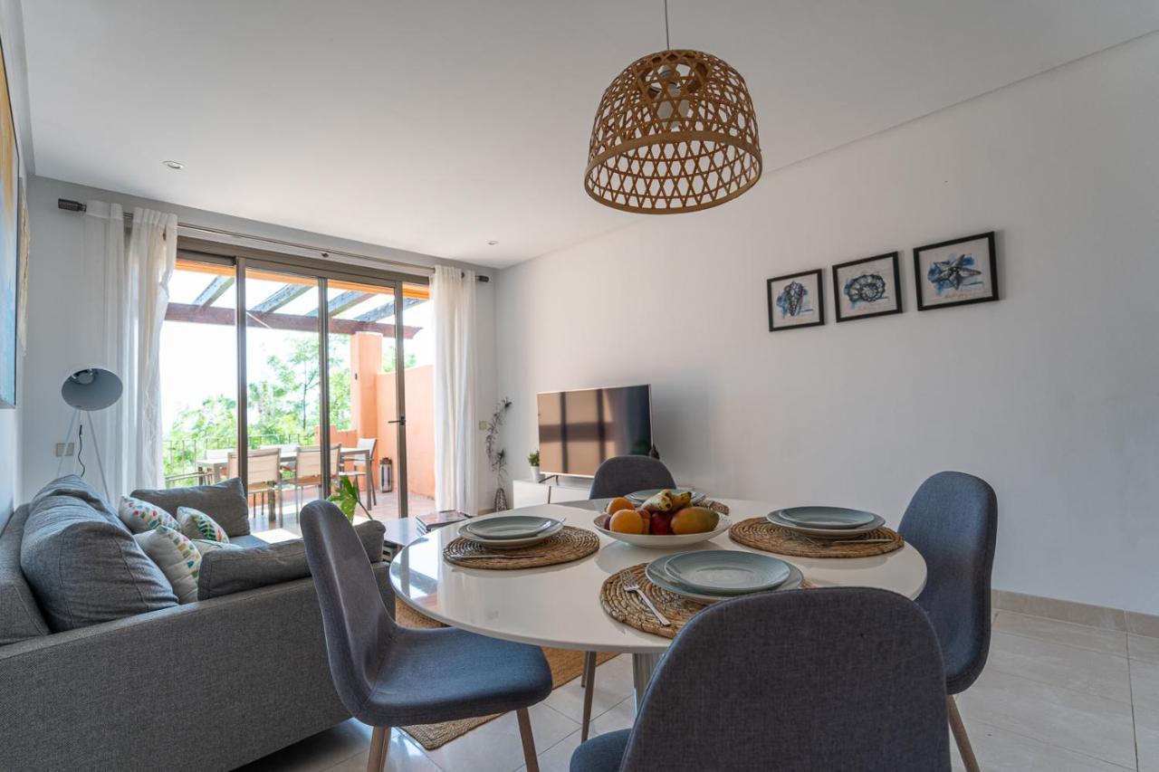 El Sol Sotoserena 2 Bedroom Apartment Estepona Luaran gambar